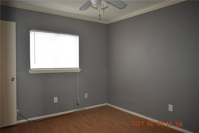 Building Photo - 9103 Texas Sun Dr