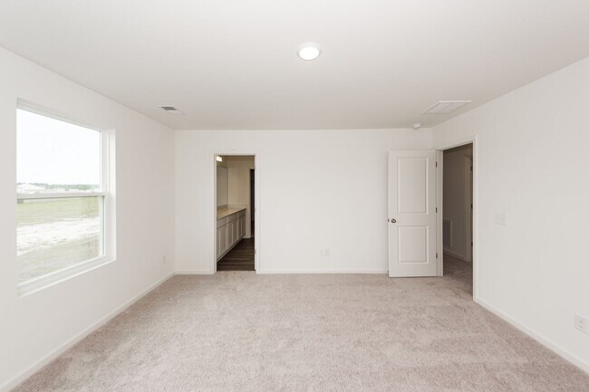 Building Photo - 543 Polaris Wy