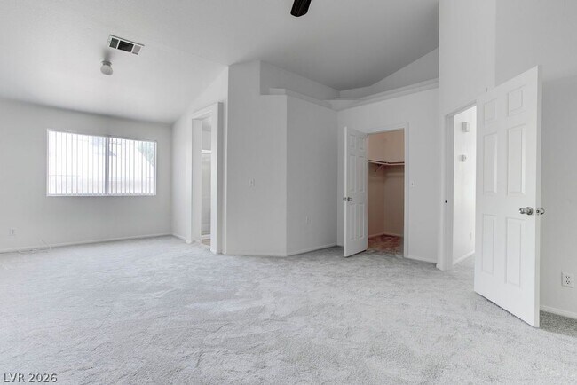Building Photo - 4579 Canna Dr