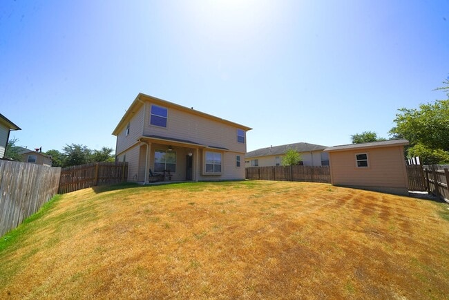 Building Photo - Beautifully Maintained Home in Schertz Now Available. Realtor Commission: $500