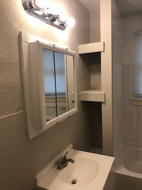 Building Photo - Studio Apartment For Rent in Newton! New Photos Coming Soon.