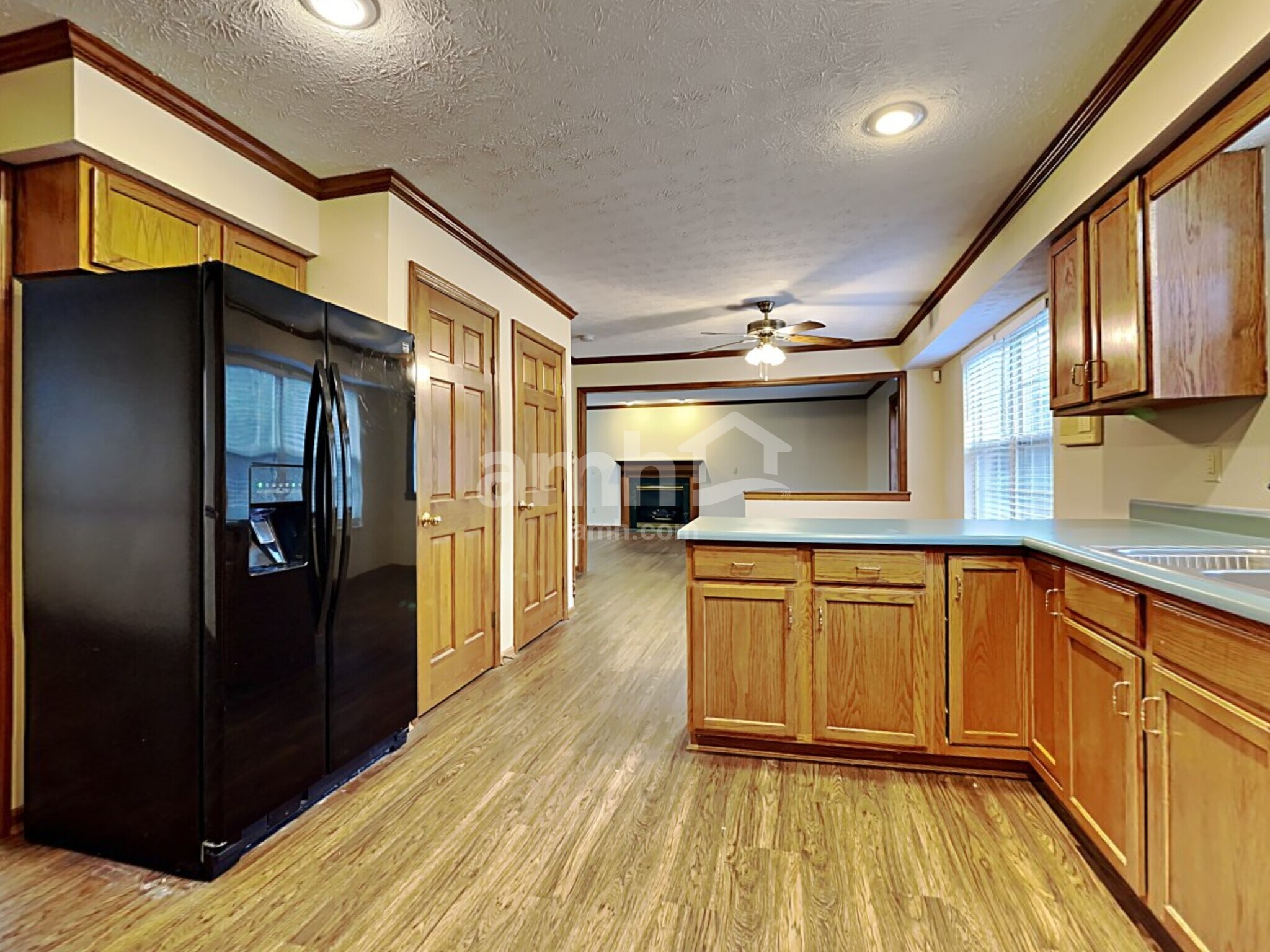 Building Photo - 6471 Willow Bend Dr