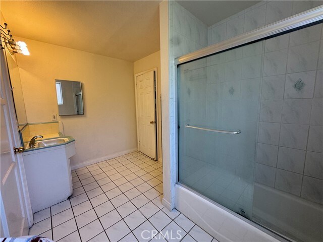 Building Photo - 758 W Longden Ave