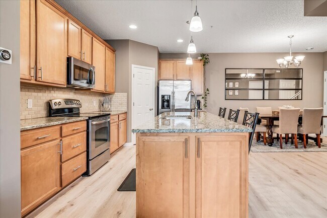 Building Photo - 1960 Commonwealth Blvd