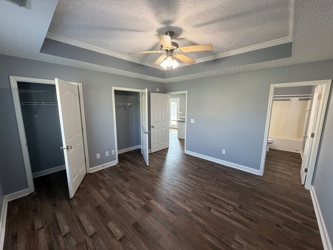 Building Photo - BEAUTIFUL HOME!!!