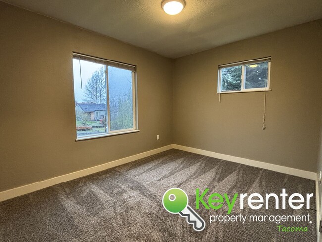 Building Photo - Cozy rambler home in Tacoma, WA!