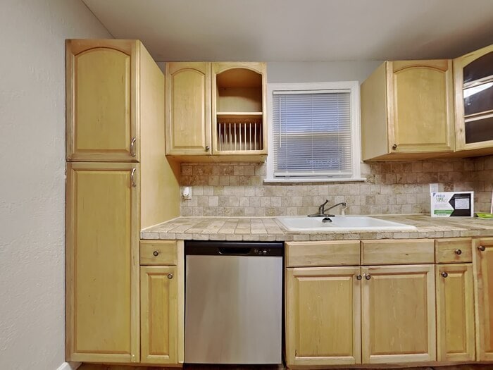 Building Photo - 2896 Capper Rd