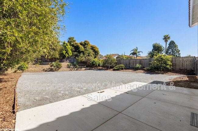 Building Photo - 315 Cerro St