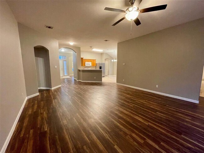 Building Photo - 800 Orchard St