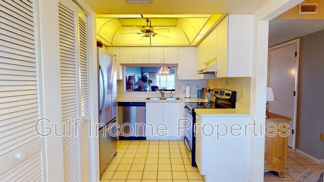 Building Photo - 1141 Edgewater Cir