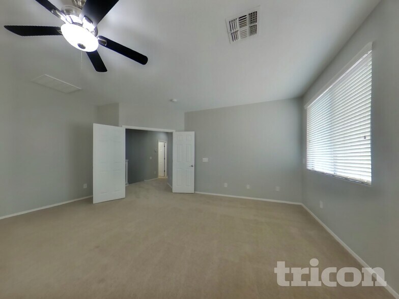 Building Photo - 43633 W Cydnee Dr