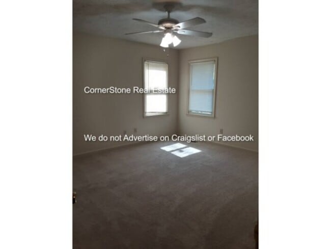 Building Photo - 2579 Gotts Ln