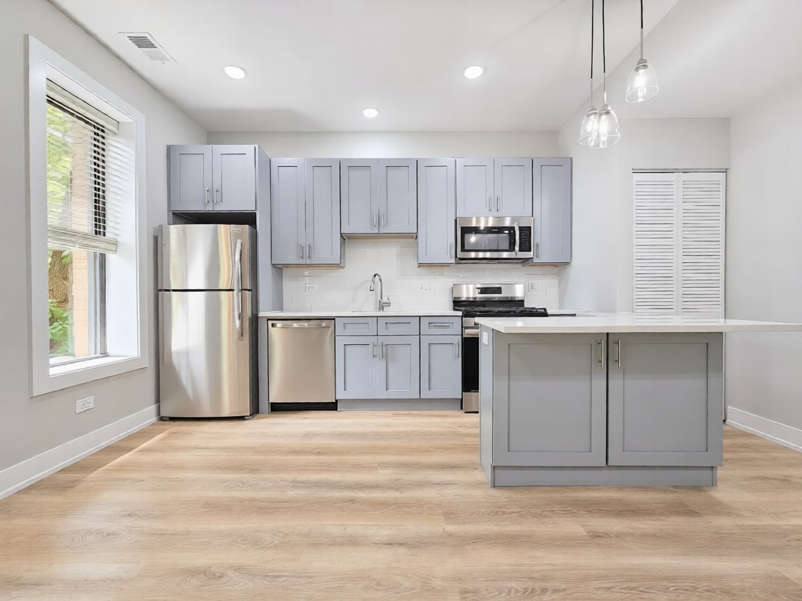 Building Photo - 441 W Belden Ave