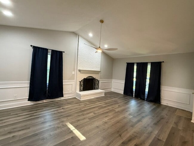 Building Photo - 429 Crow's Nest Ln