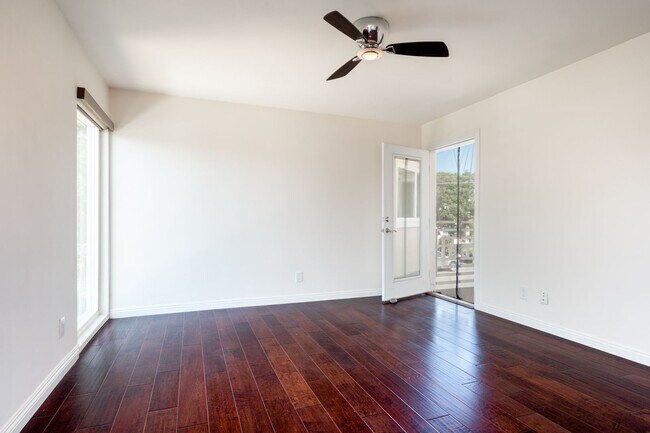 Building Photo - 4093 1st St