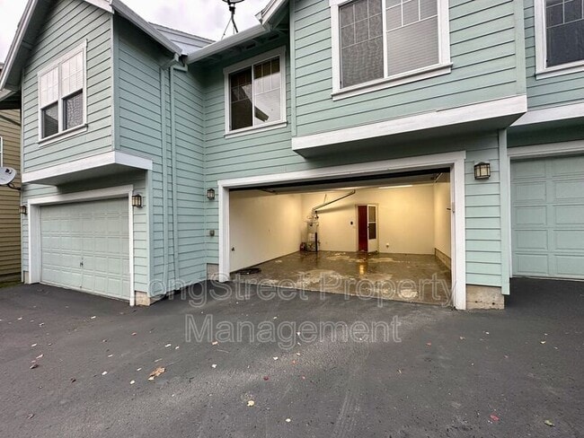 Building Photo - 14234 Murren Way