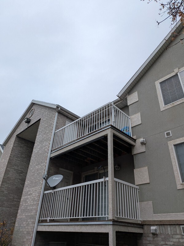 Building Photo - 1255 W 1520 N