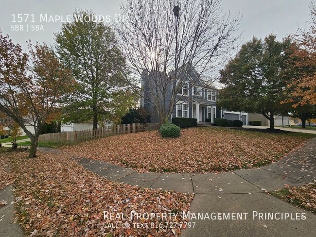 Building Photo - *MOVE-IN SPECIAL* Spacious 5 Bedroom 4.5 B...