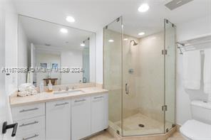 Building Photo - 6801 Collins Ave