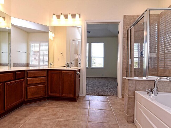 Building Photo - 133 Rain Lily Cir