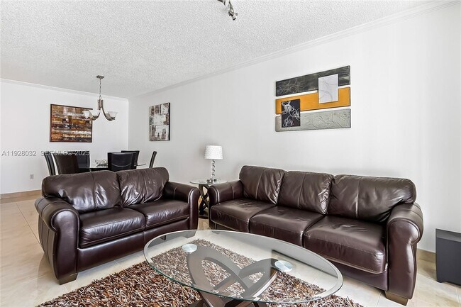 Building Photo - 17150 N Bay Rd