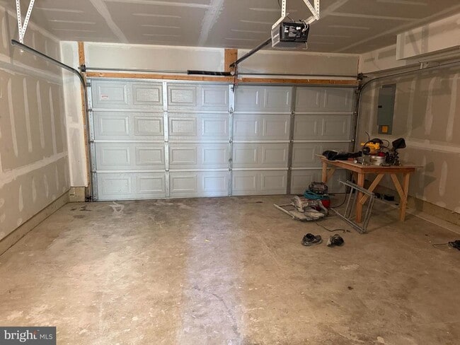 Building Photo - 122 Ridgemont Dr