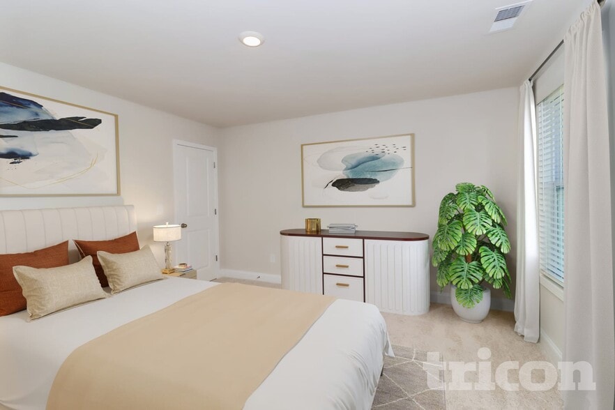 Building Photo - 134 Halesworth Rd