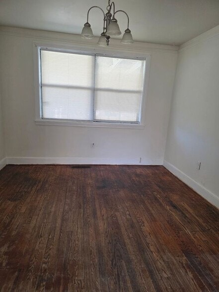 Building Photo - 1924 Calvert St