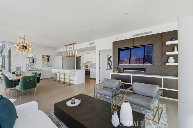 Building Photo - 1050 S Grand Ave