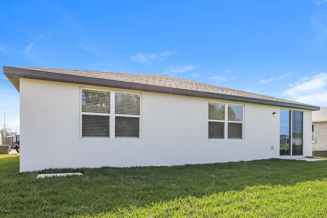 Building Photo - 10163 Daybreak Glen