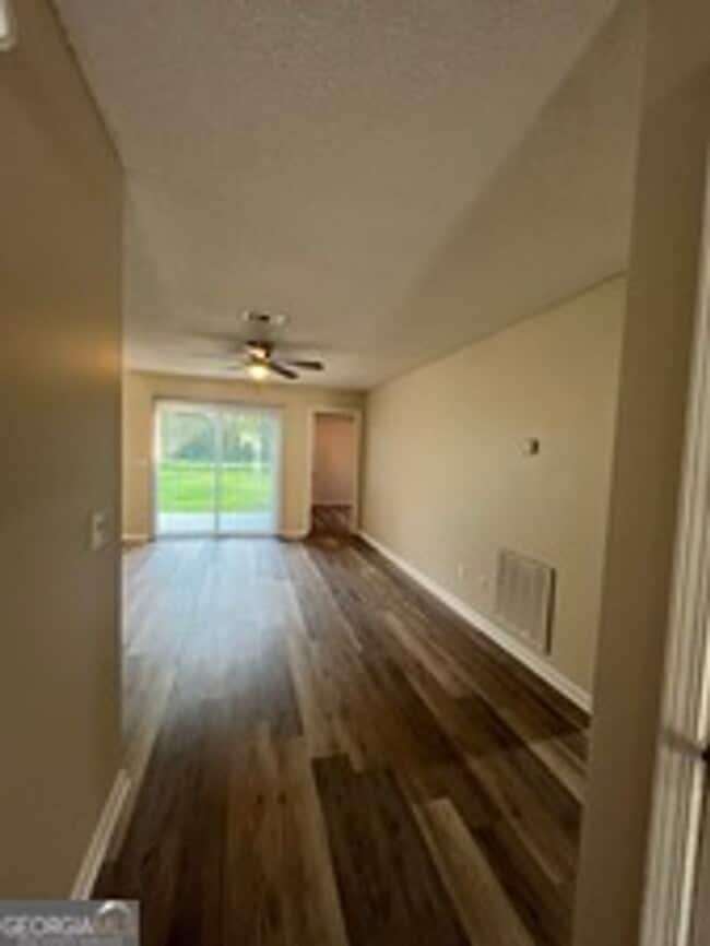 Building Photo - 5 Talbot Ct