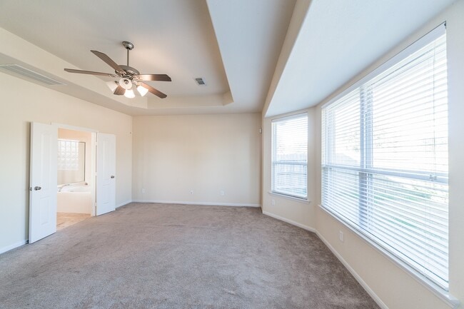 Building Photo - 607 Overdell Dr
