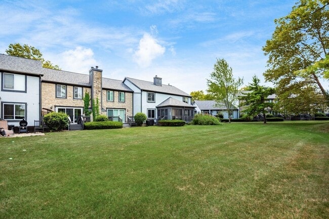 Building Photo - 6930 Avery Rd