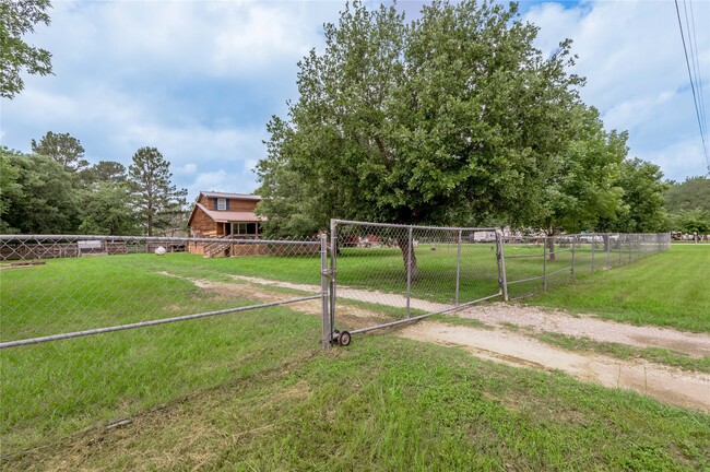 Building Photo - 86 Oak Hill Dr