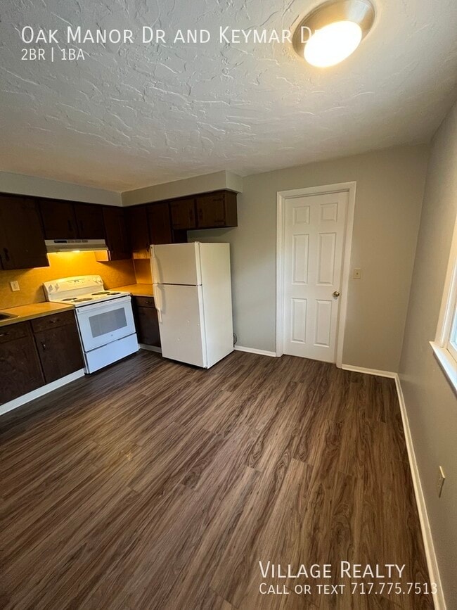 Building Photo - 176 Oak Manor Dr