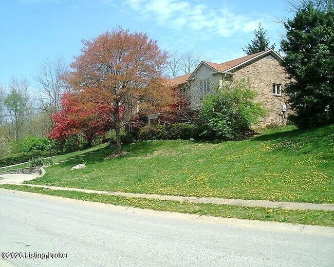 Building Photo - 2311 Fallsview Rd