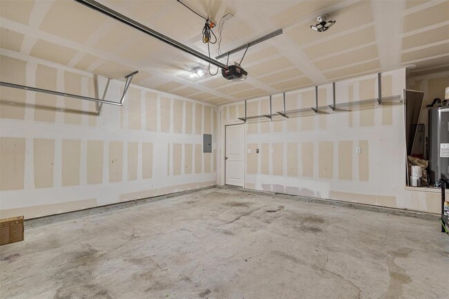 Building Photo - 14112 George Mason Ave