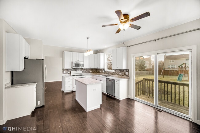 Building Photo - 2873 Rourke Dr