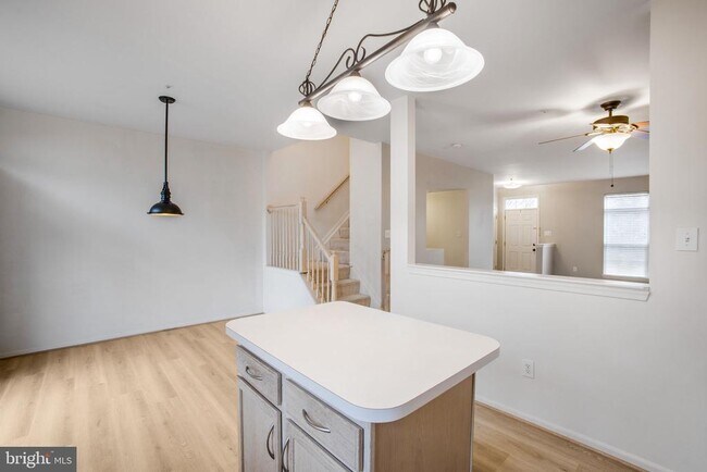 Building Photo - 13008 Shamrock Glen Dr