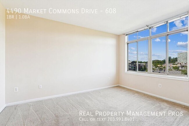 Building Photo - 4490 Market Commons Dr