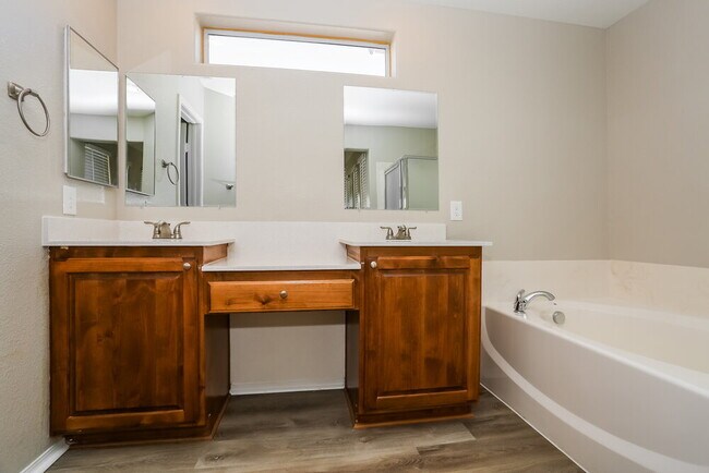 Building Photo - 8149 Finch Feather St