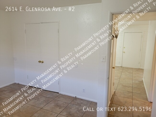 Building Photo - 2614 E Glenrosa Ave