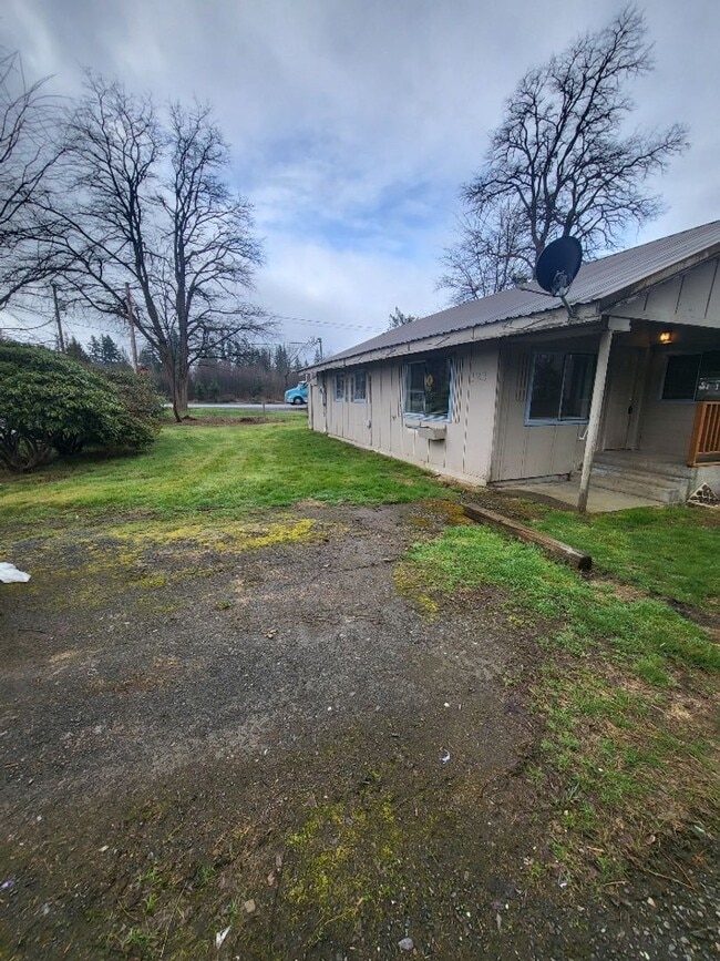 Building Photo - STATUS: *RENTED* | R36B | $925