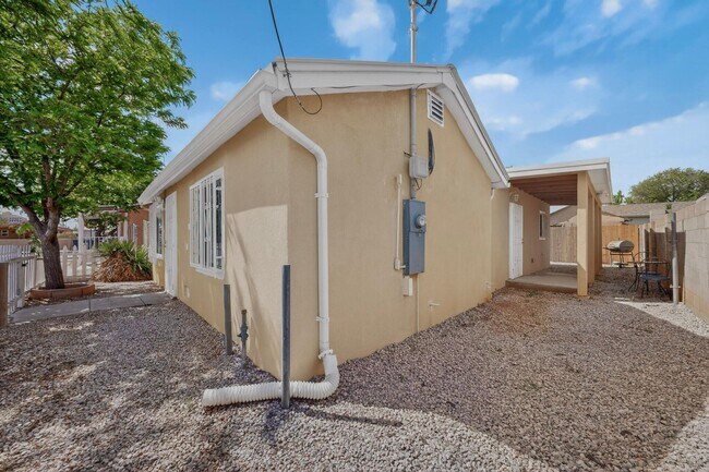 Building Photo - 515 Marble Ave