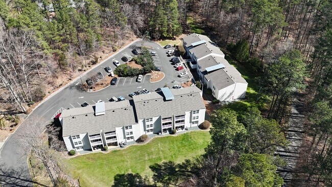 Building Photo - 9 Holland Dr