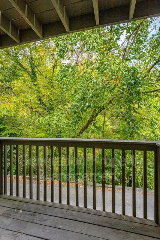 Building Photo - 113 Goodson Ave