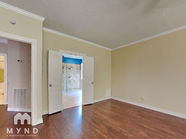 Building Photo - 1306 Silverleaf Dr