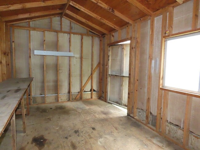 Building Photo - Country Living-Water Included! 2 Bedroom Home
