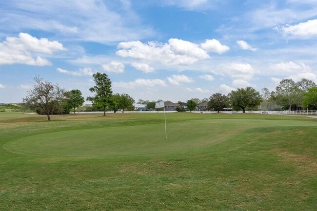 Building Photo - 5911 Steiner