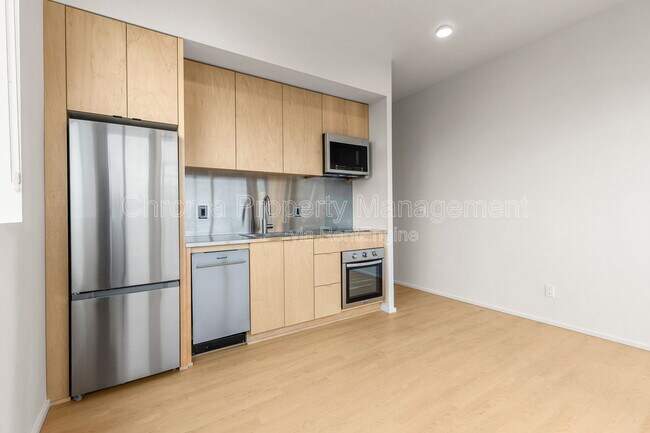 Building Photo - 7480 N Delaware Ave